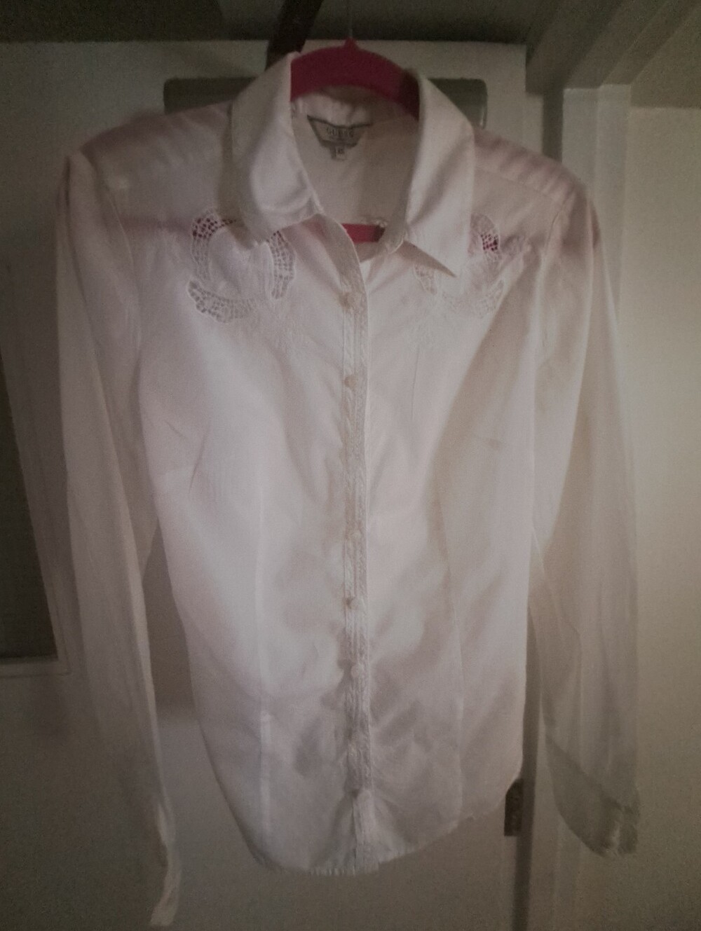 Guess Women Blous White Long-Sleeve Button-Front Blouse  with embroidered Detail